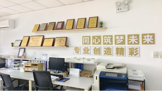 人丨一场从0到1的“突围战”AG真人网页干事创业的静海(图4)