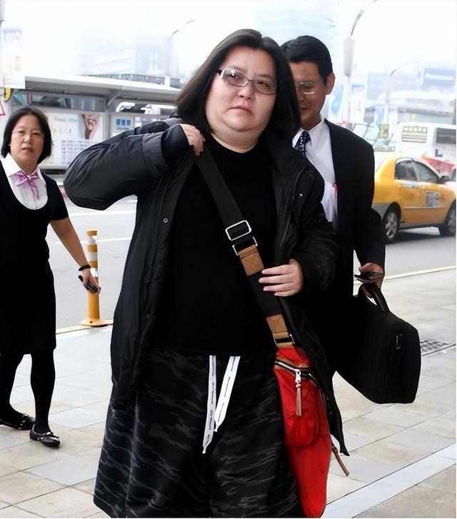 亡多日无人察觉已发臭王菲前经纪人悼念AG真人旗舰厅台湾男星陈光前家中死(图9)